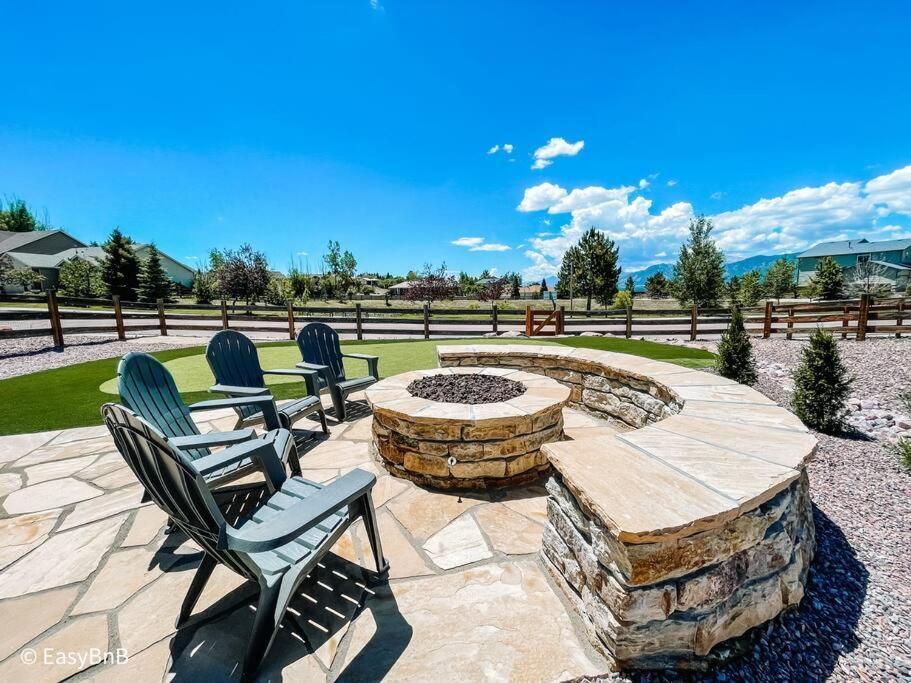 ✶Falcon'S Nest✶Hot Tub/Games/Mins To Usafa &Hiking Villa Monument Exterior foto